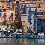 Hotel Roccaregina 3*