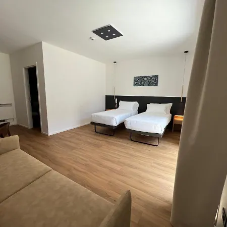 Roccaregina Otel 3*