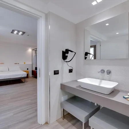 Roccaregina فندق