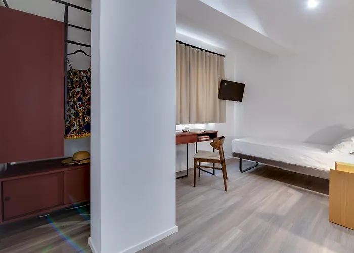 Roccaregina מלון 3*