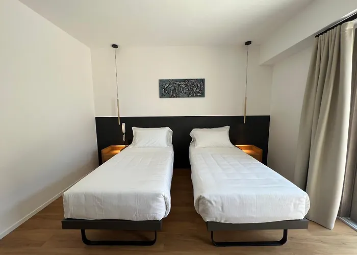 Roccaregina מלון שאקה