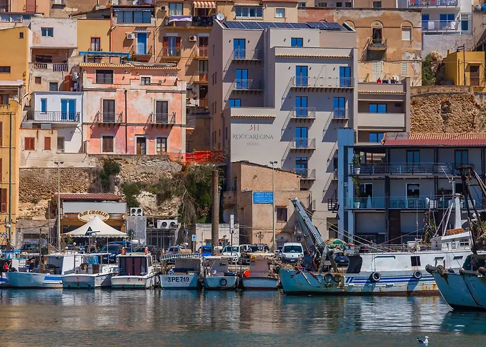 מלון Roccaregina 3*